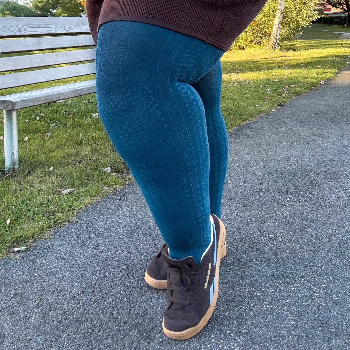 Grannies Cable Knit Wool Tights V2 - Bone China