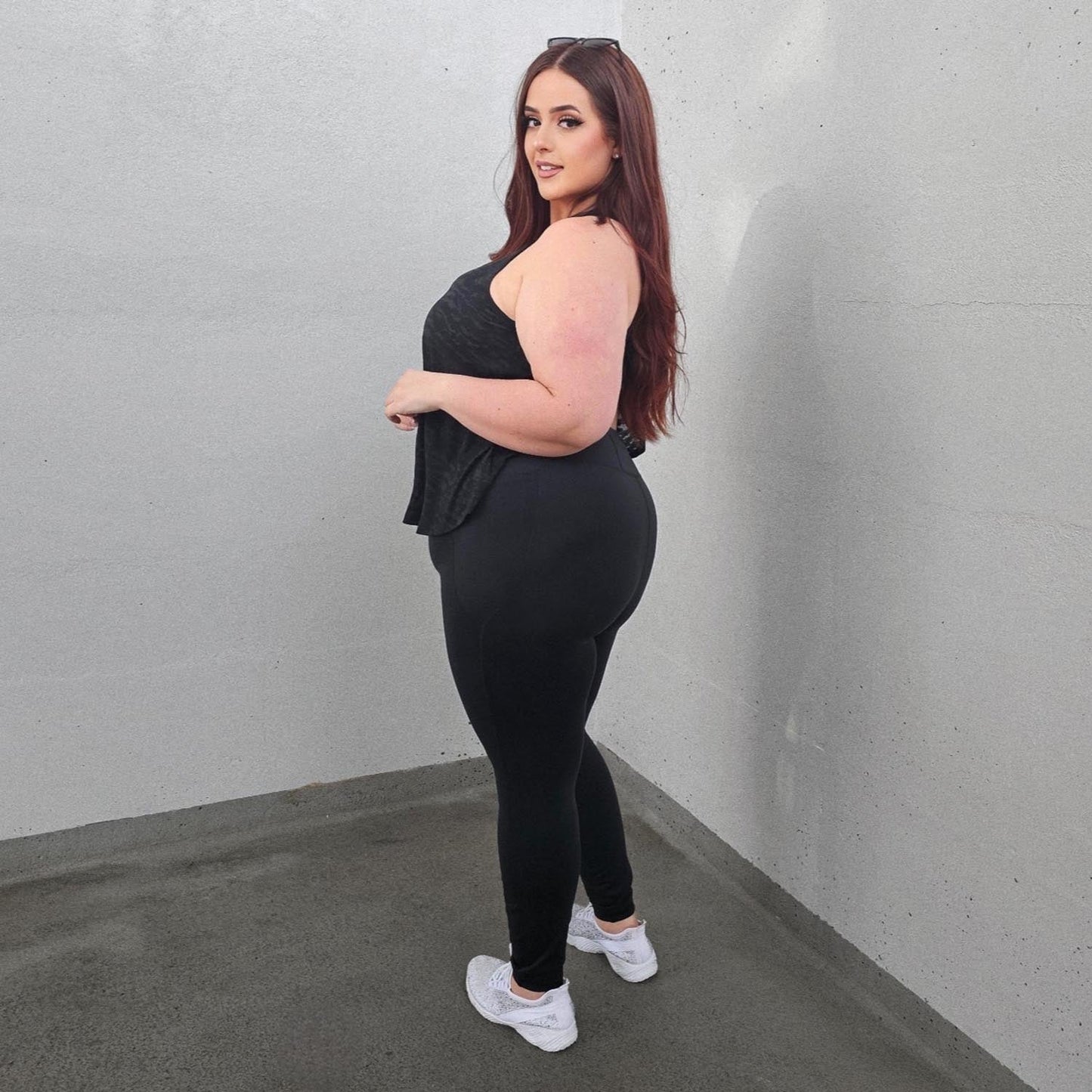 Long Buttery Leggings With Design - Black