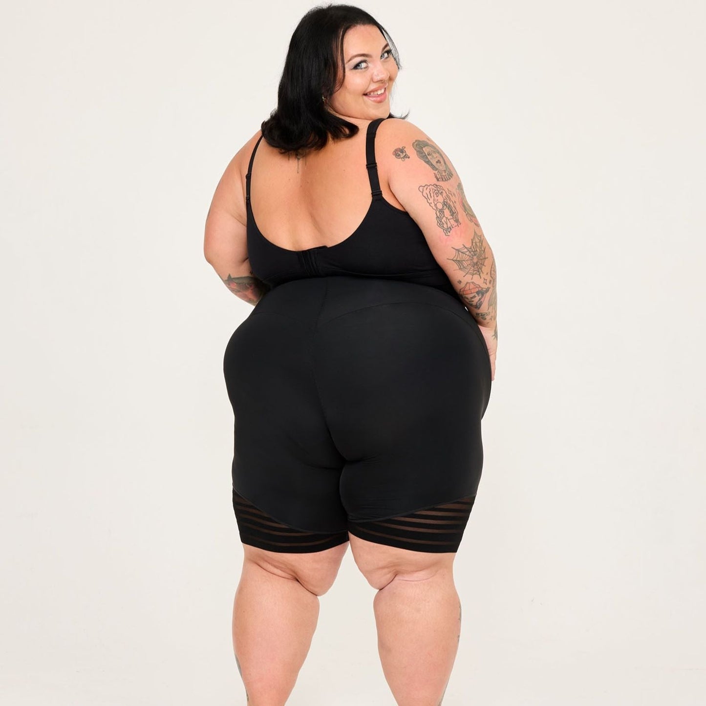 Smoothwear Super High Waist Shorts - Black