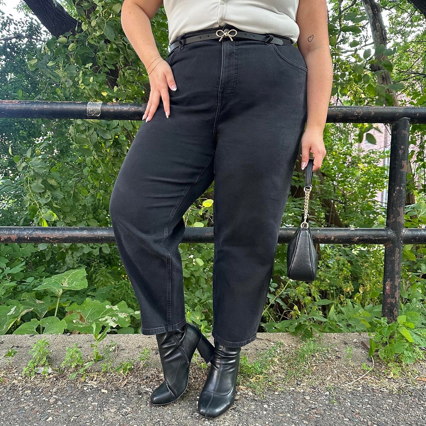 Organic Mom Jeans - Black Sea