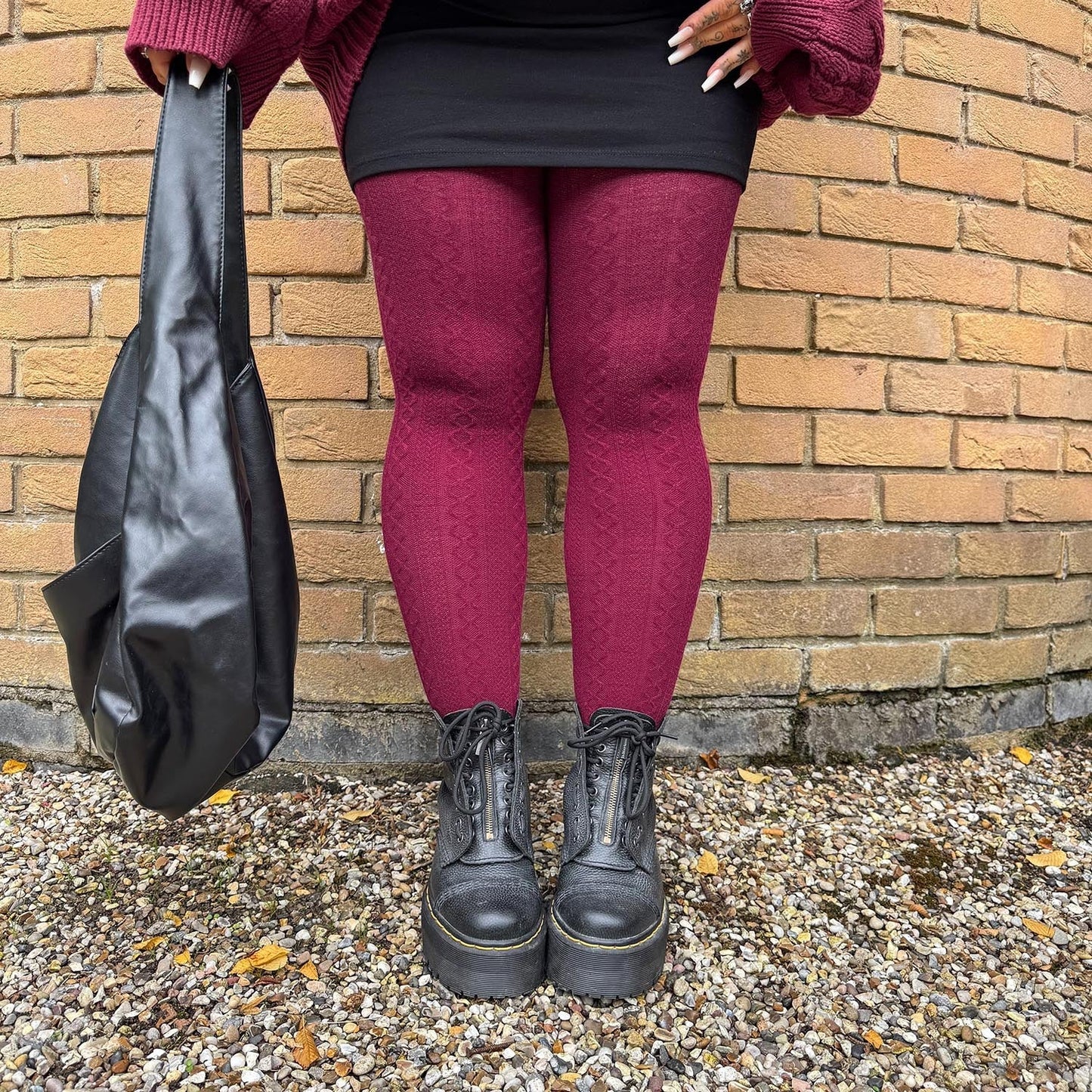 Grannies Cable Knit Wool Tights V2 - Cherry