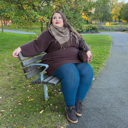 Grannies Cable Knit Wool Tights V2 - Bone China