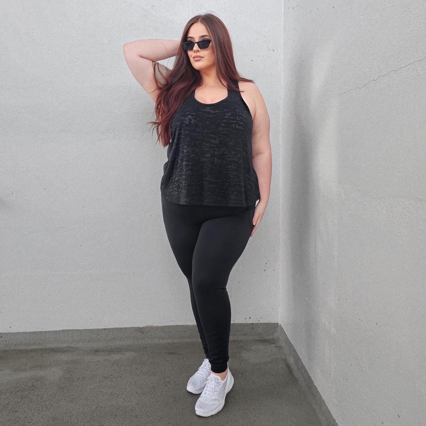 Long Buttery Leggings With Design - Black