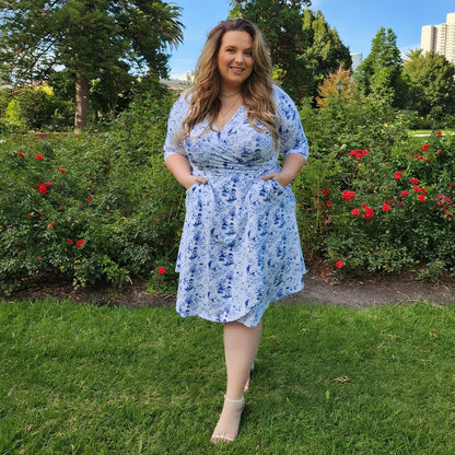 Wrap Dress - Passion au Jardin - L'Amour Bleu