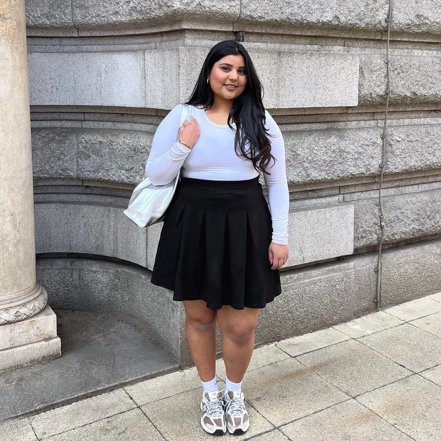 Petal Pleated Skirt - Black